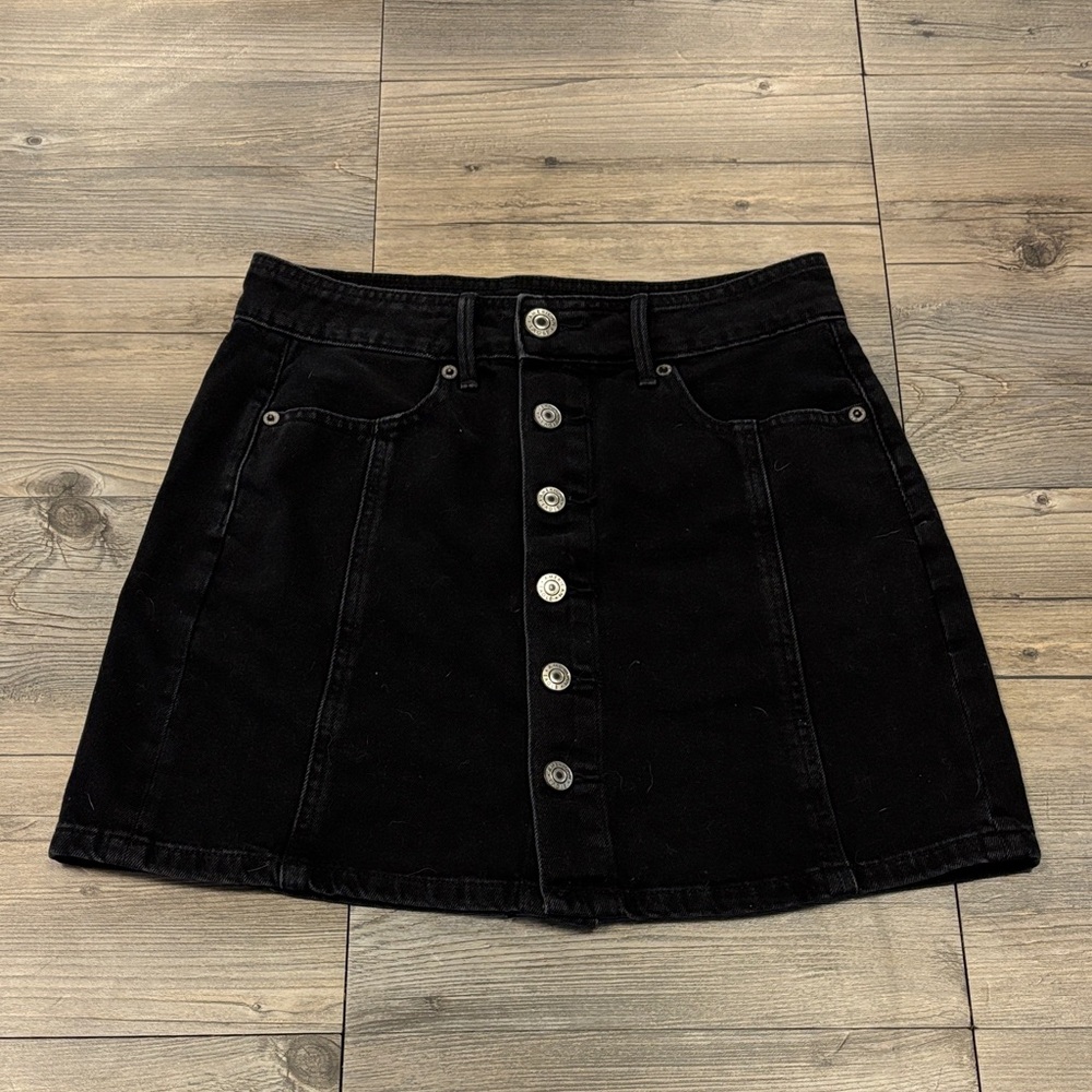 American Eagle Outfitters Black Button-Down Mini Skirt